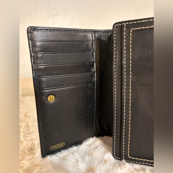 Coach Black Leather & Canvas detailed excellent used condition wallet. - Picture 5 of 6